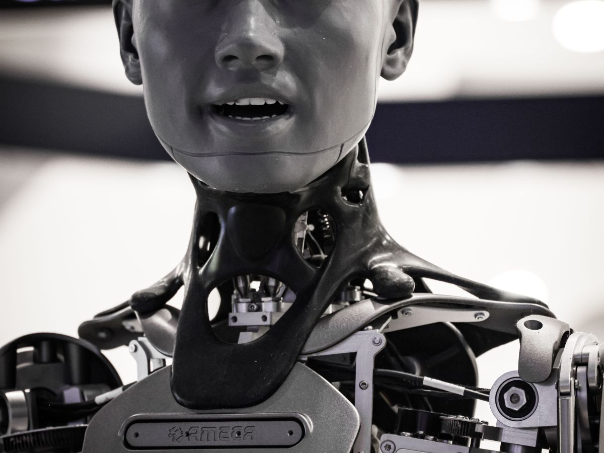 Are Robots A Threat to Small Businesses? – What Entrepreneurs Must&nbsp;Know